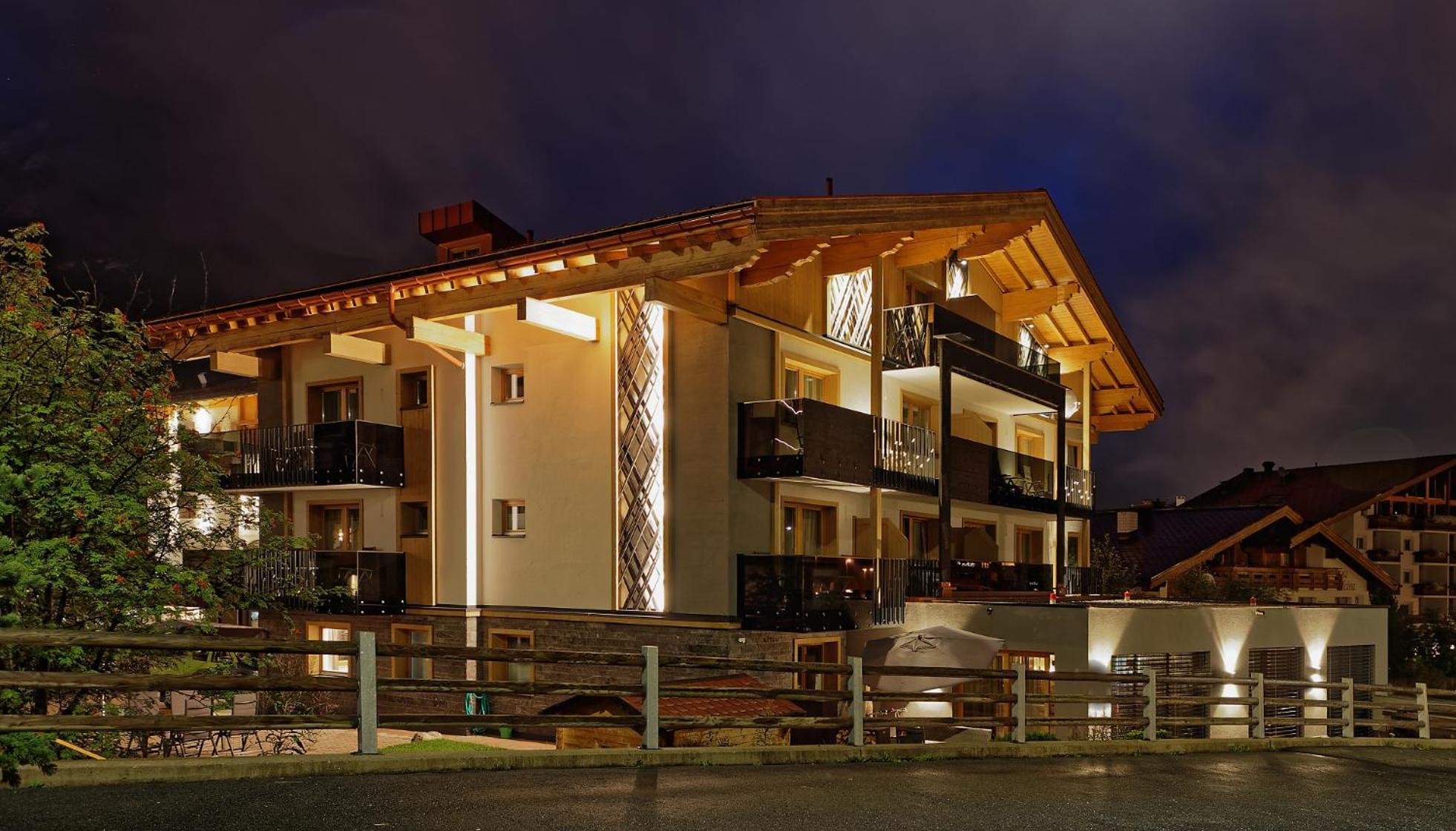 Panorama Samnaun Aparthotel Buitenkant foto