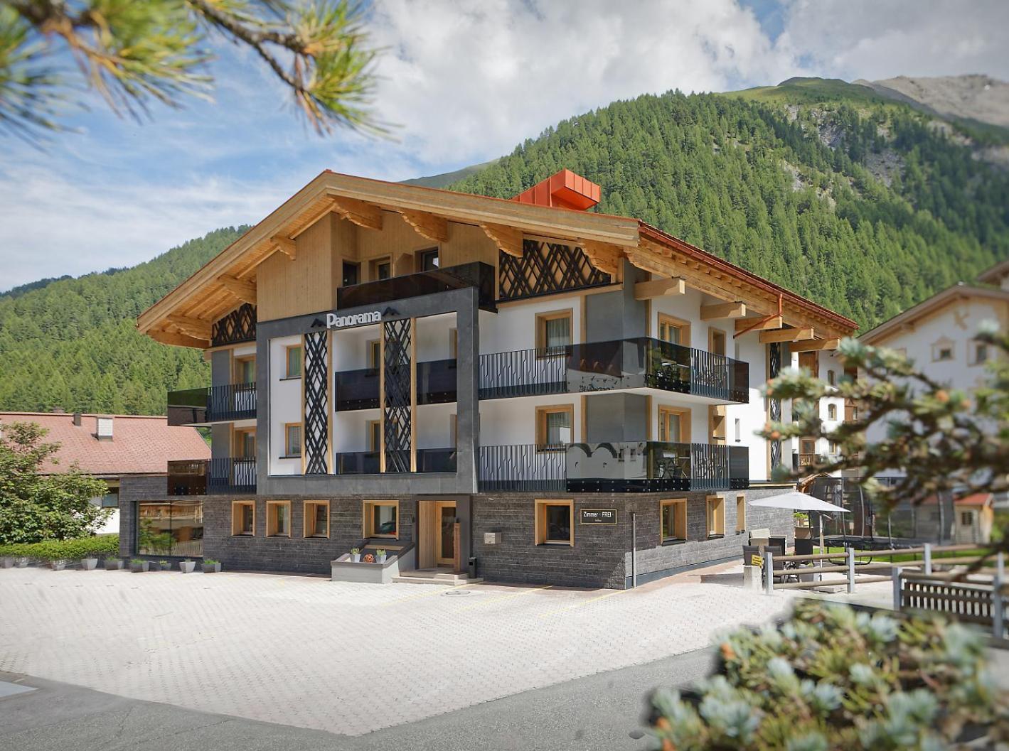 Panorama Samnaun Aparthotel Buitenkant foto